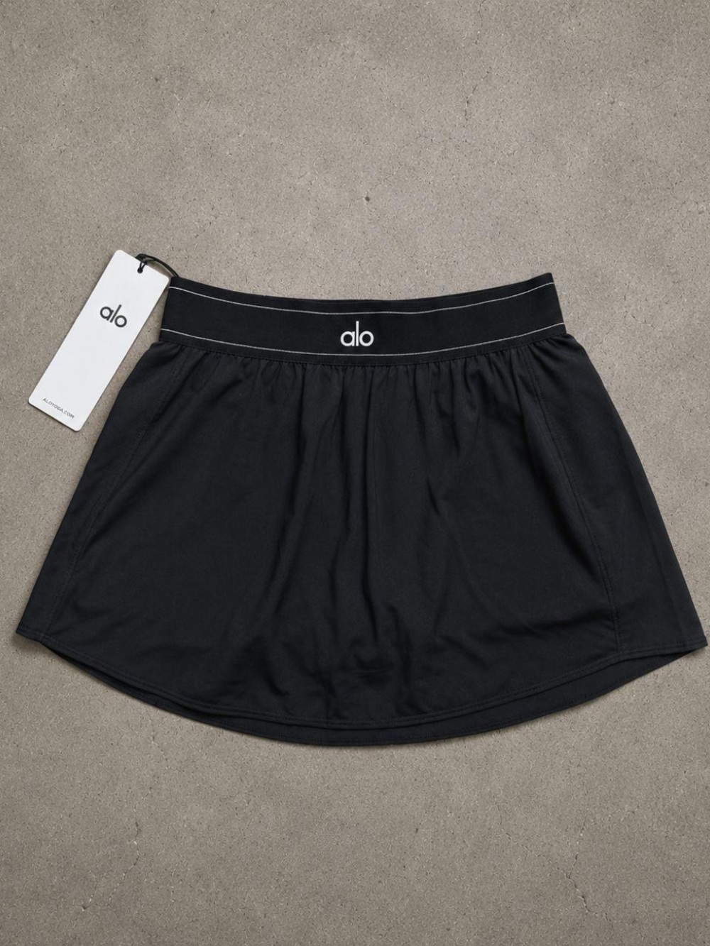 ALO Yoga Black Athletic Skirt with Logo Waistband